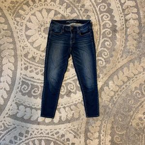 American Eagle jegging crop